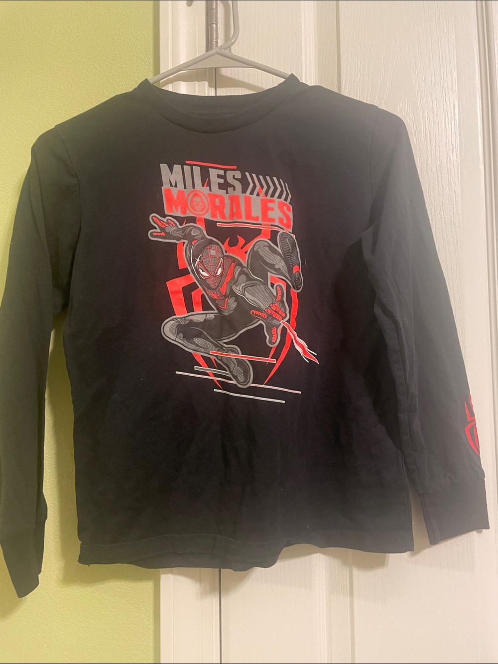 Marvel Kids Black Miles Morales Long-Sleeve Tee with Red Graphic